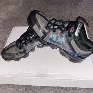 Nike VaporMax Flyknit Black and Gray Sneakers